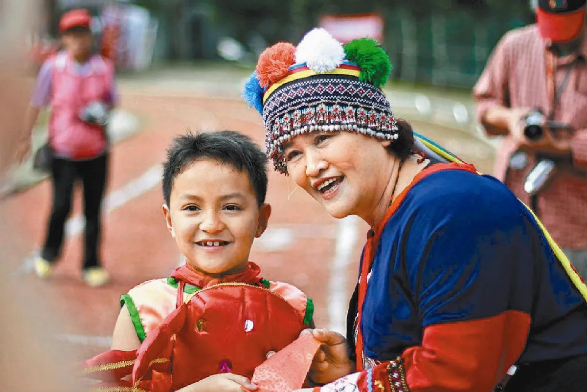 40年資深優良教師 鄒族校長推母語 教孩子不忘本