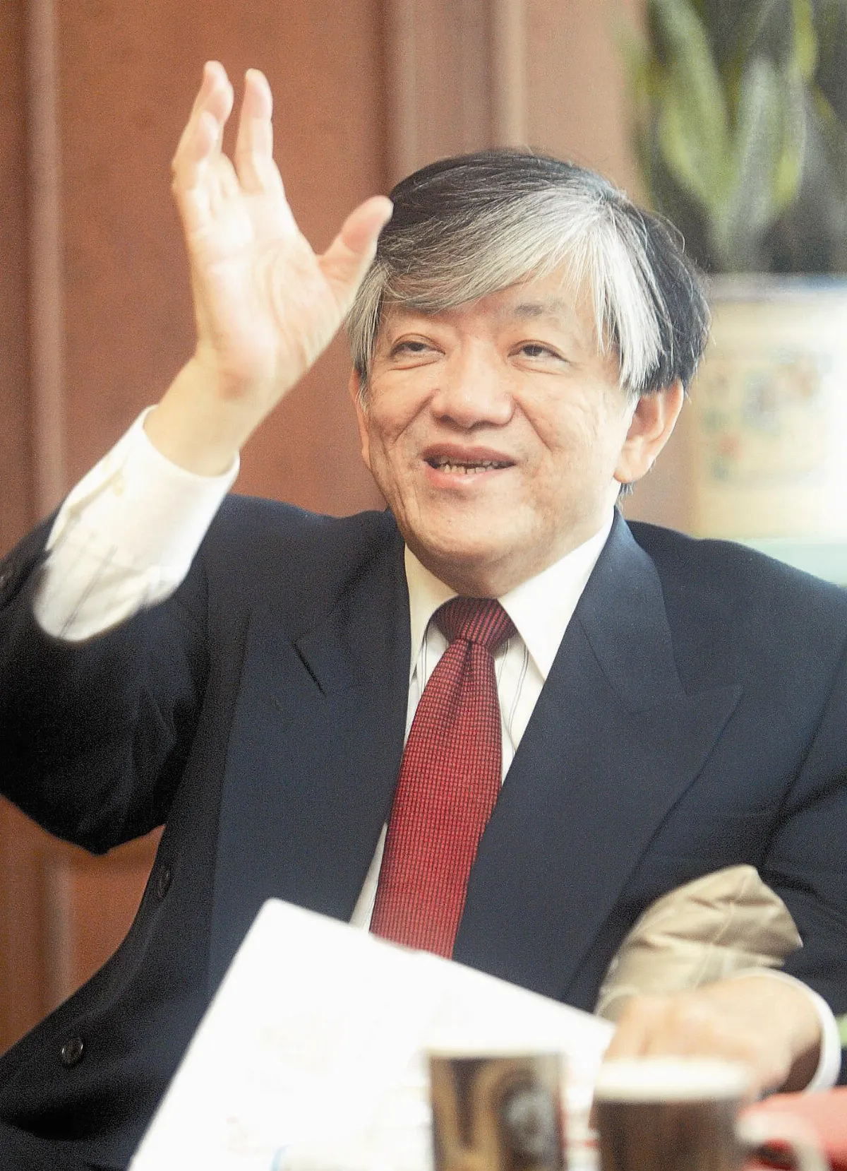 企業活水    不等消費覺醒 高志明搶先把關