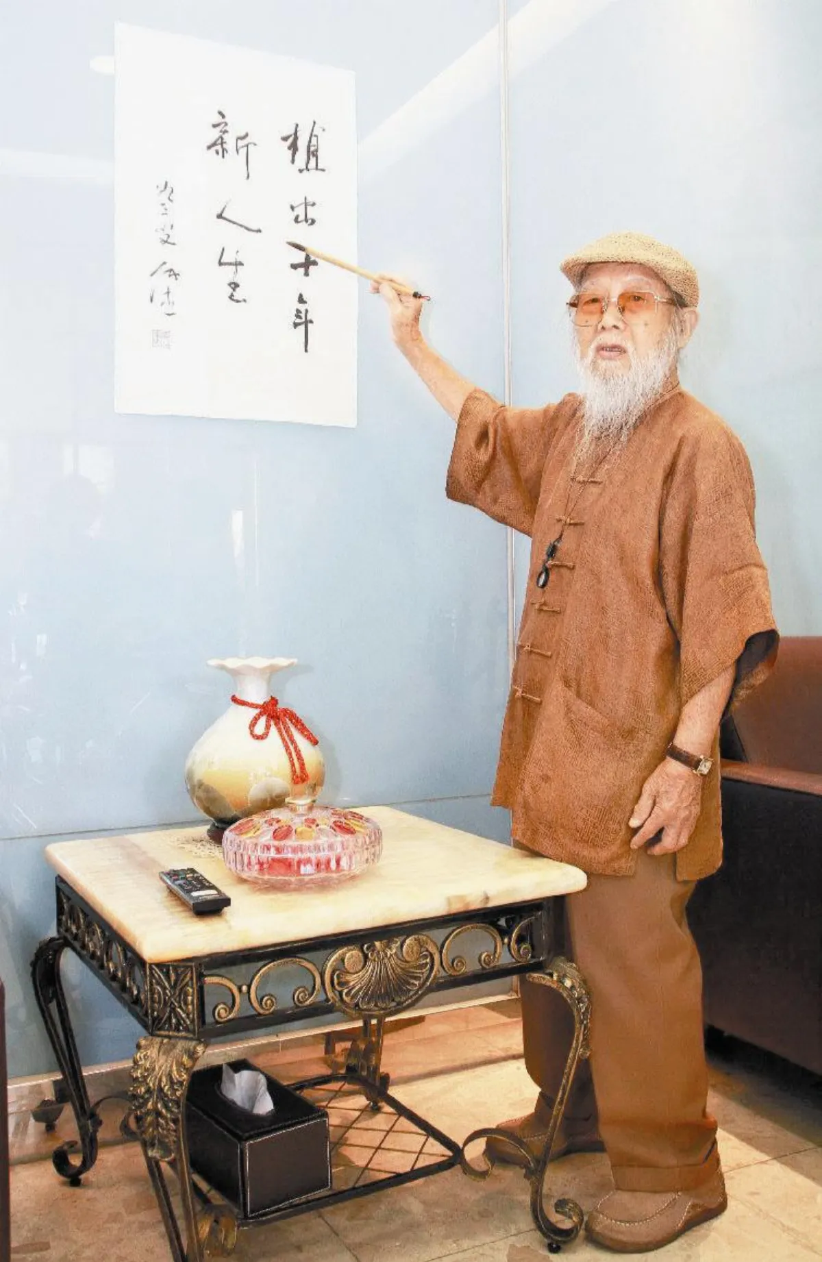 畫荷大師植牙 93歲吃遍南北佳餚