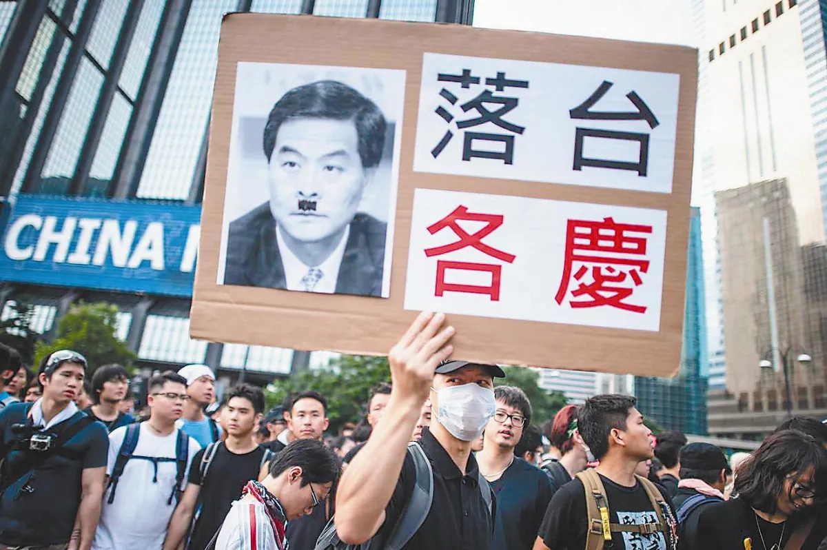 遍地開傘 港占中蔓延至尖沙咀