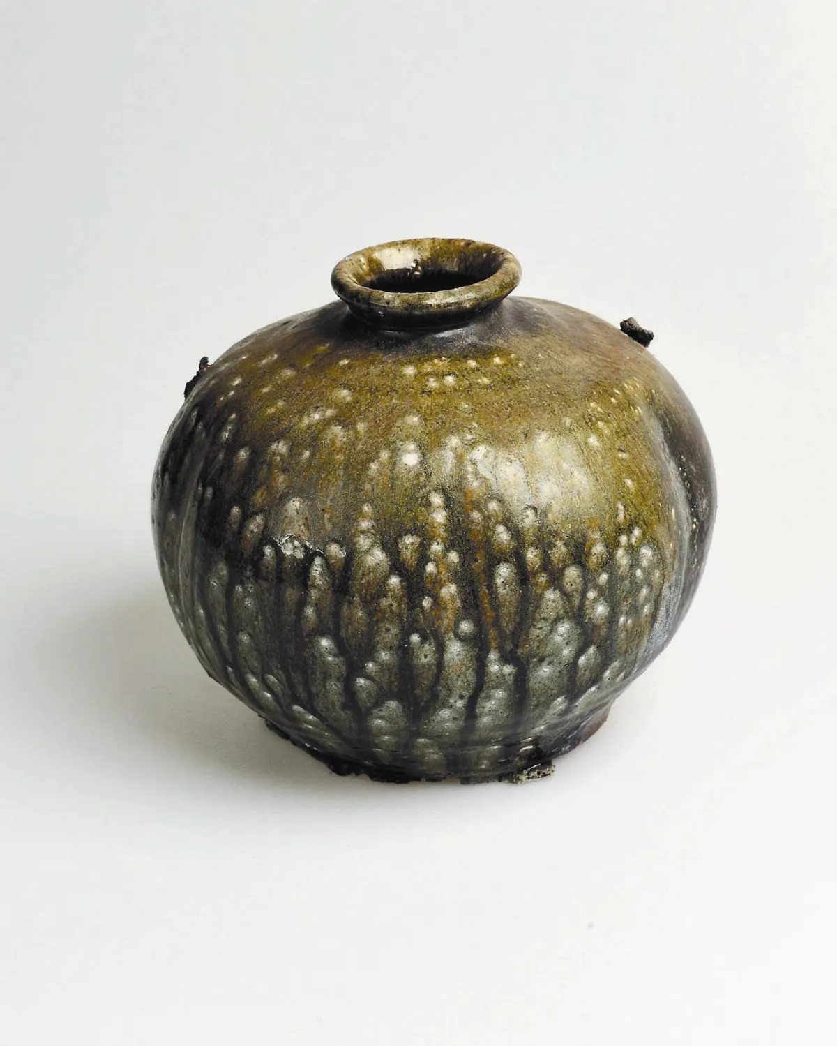 【山隱柴作─黃大安21天柴燒個展】 苔重掩露──沉著深隱的詩意情懷