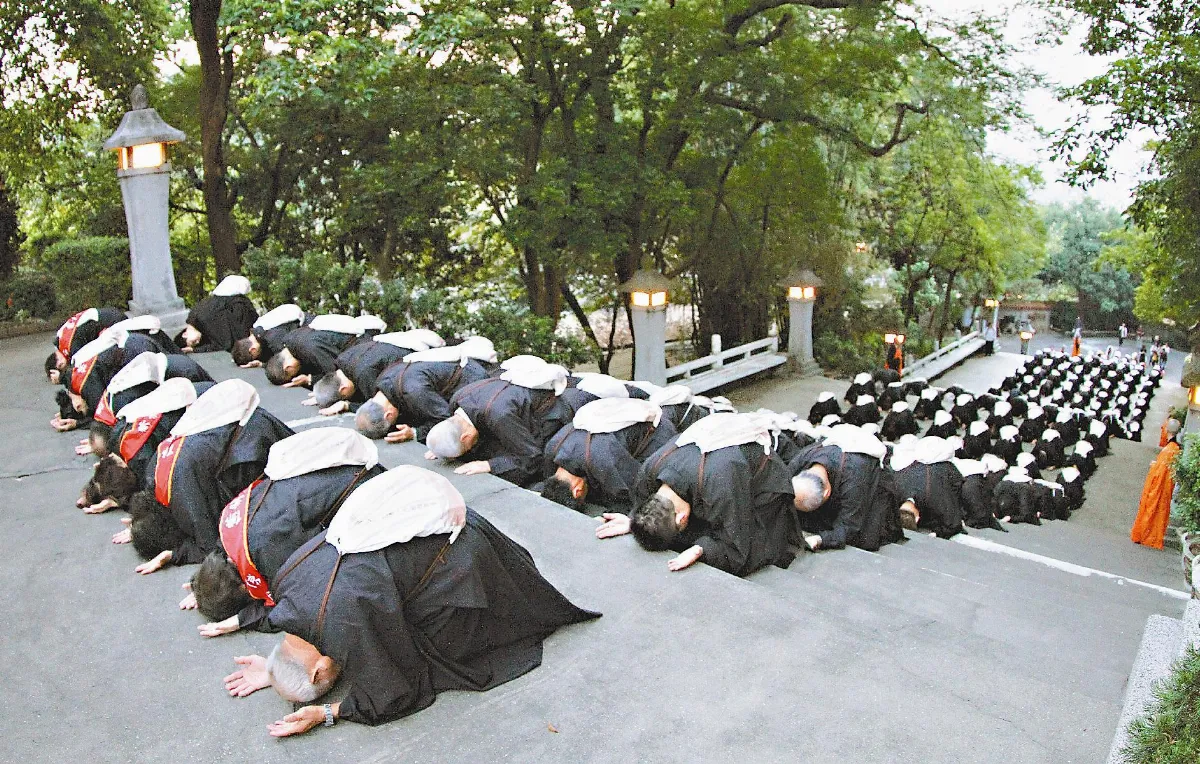 朝禮觀音菩薩 本山、佛館同步