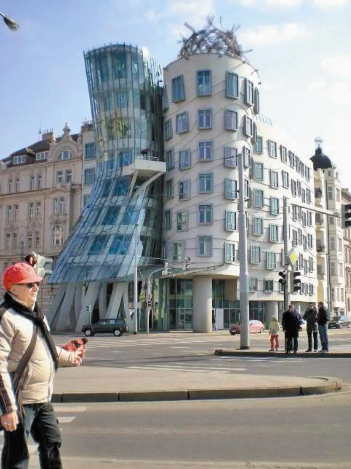 旅行的風景 跳舞的房子