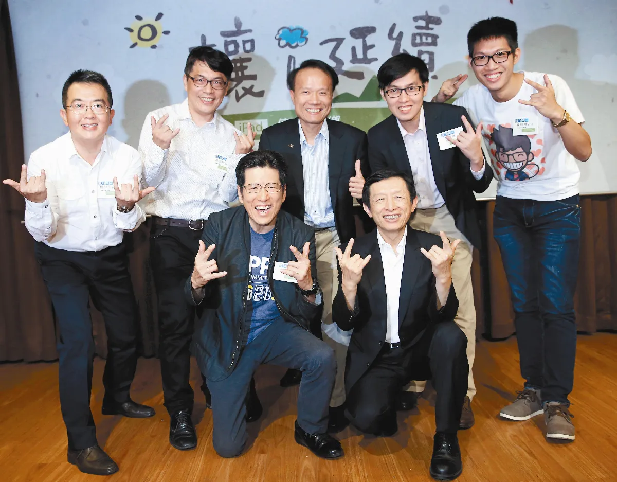 讓i延續 二手iPad翻轉偏鄉學習