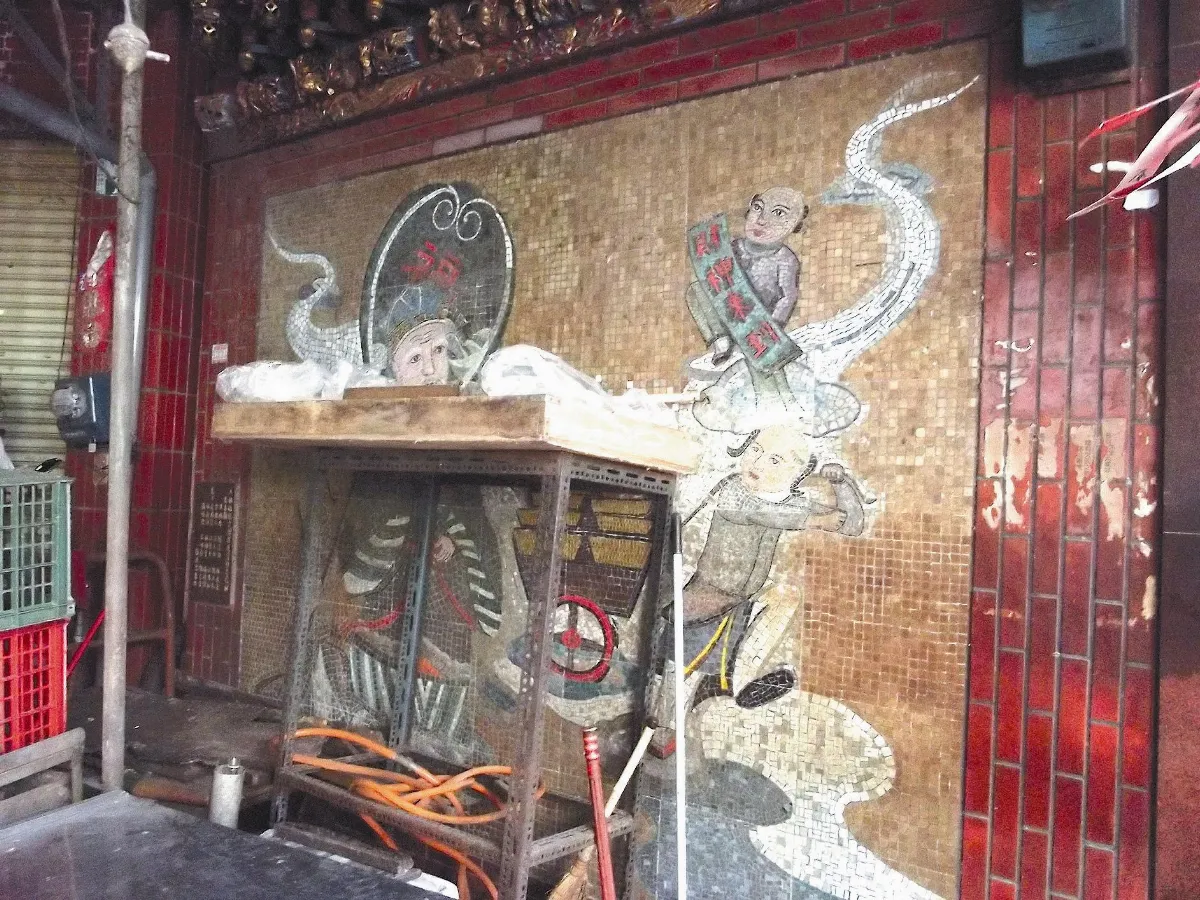 馬賽克財神 寺廟藝術中西合璧