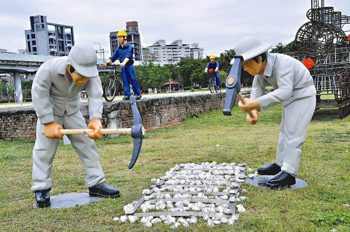鐵道追見台北城