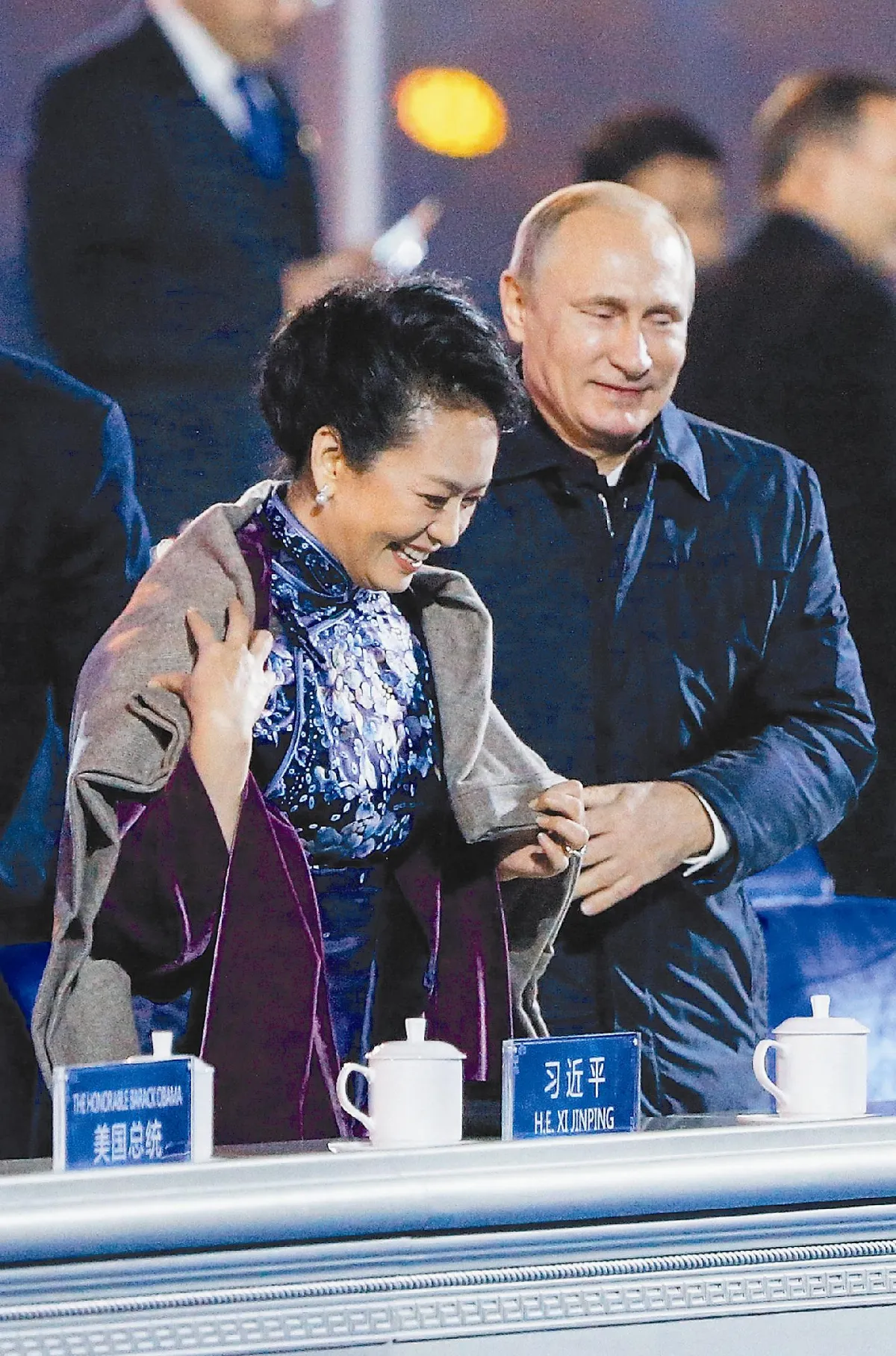 歐巴馬嚼口香糖惹反感 普亭犯大忌 向彭麗媛獻殷勤