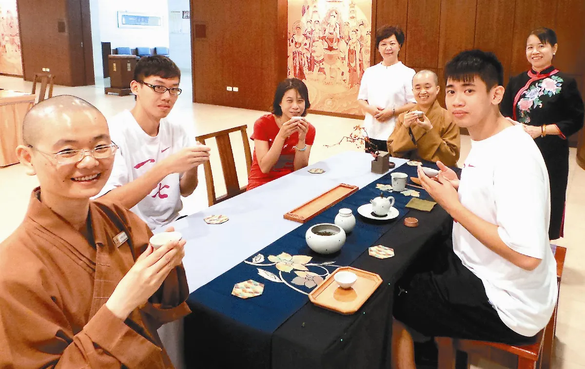 提昇心理素質 義大男籃訪南屏習茶禪