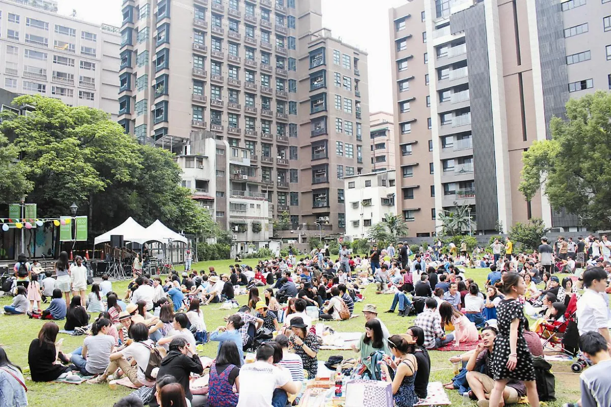 草香伴書香 大安森林公園周末開卷