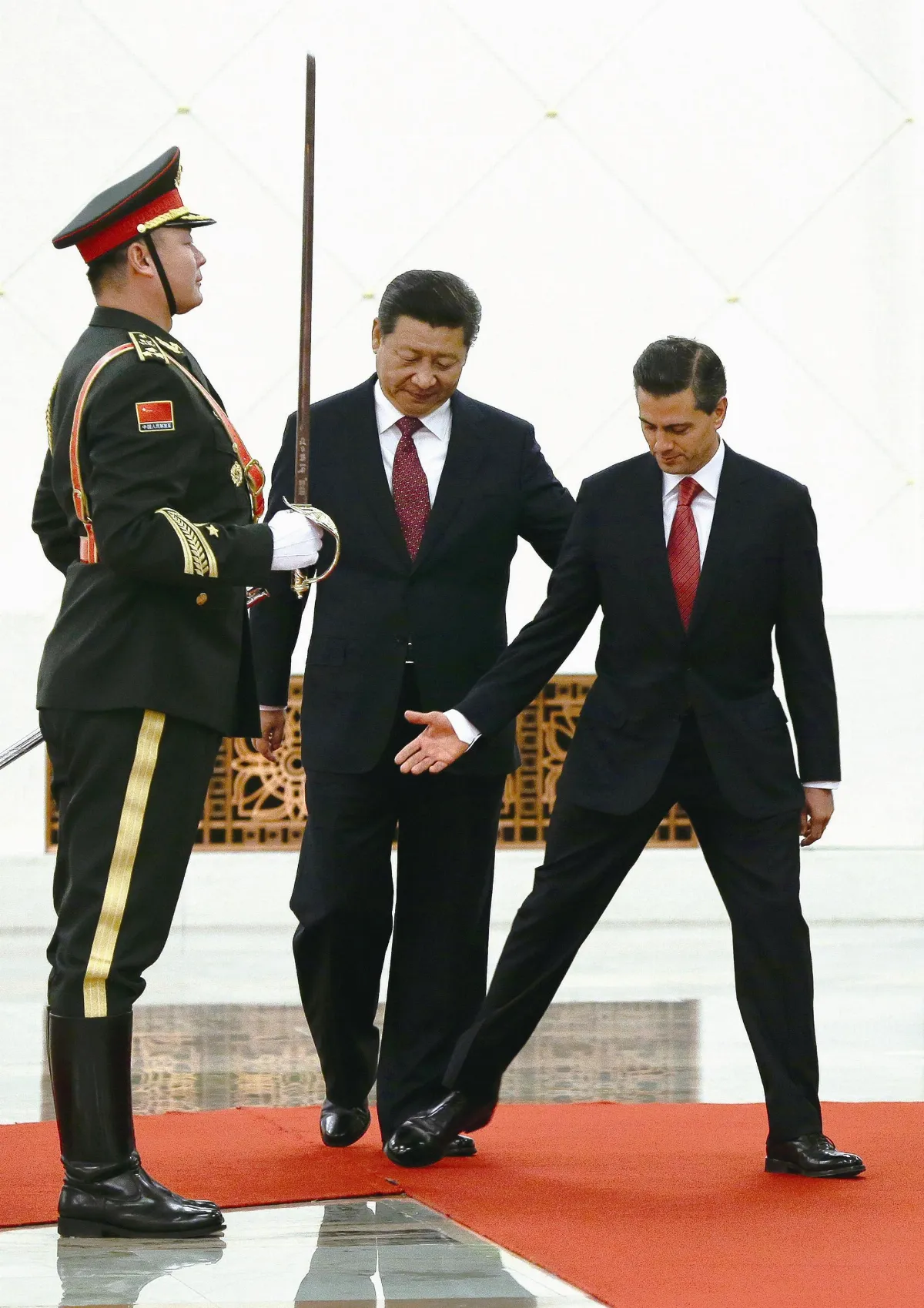 中國躍龍門 世界進入亞太時間