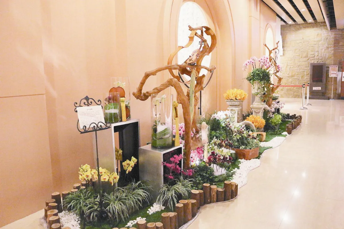 佛館花藝巧思 禮金佛好幸福