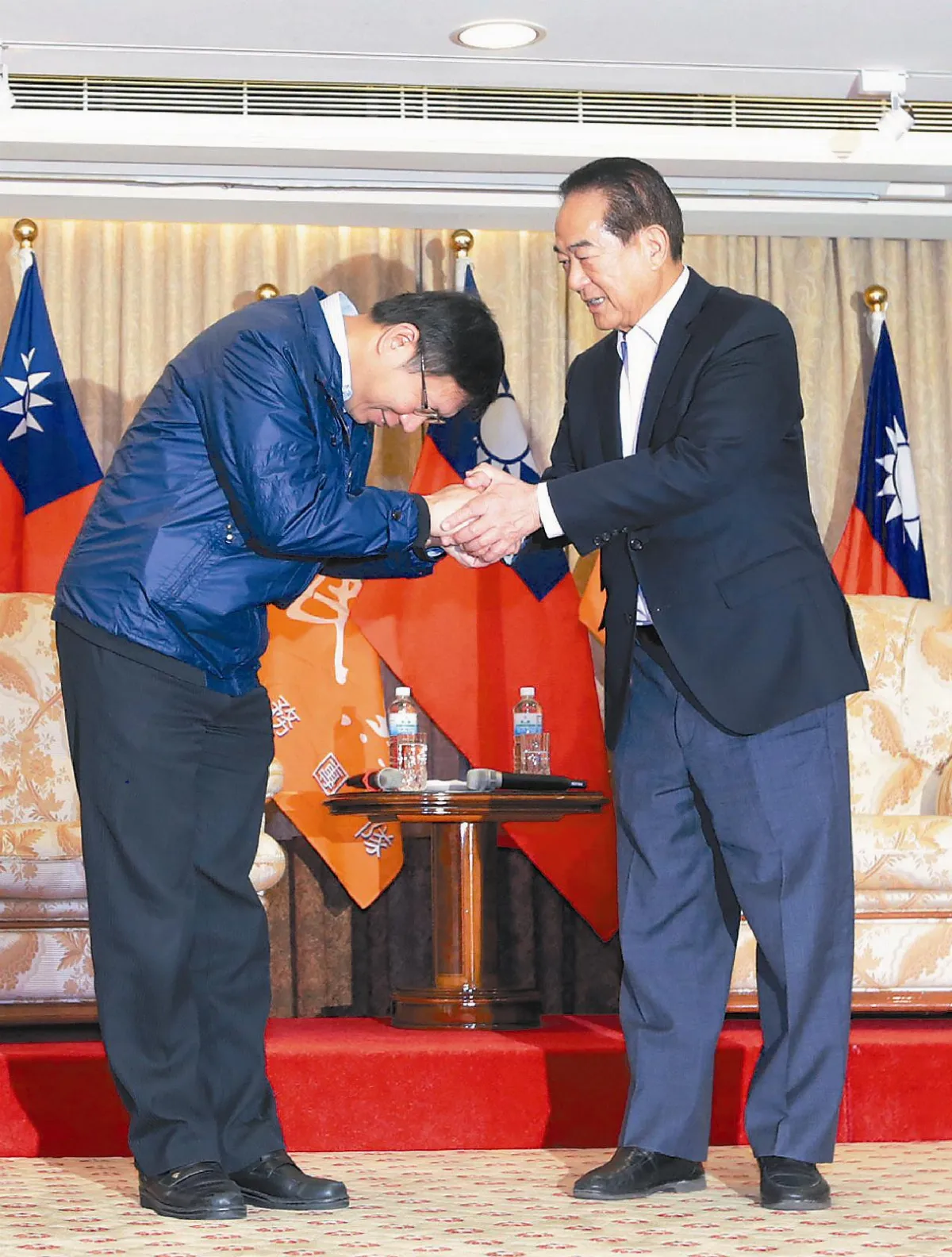 柯面邀首席顧問 宋點頭