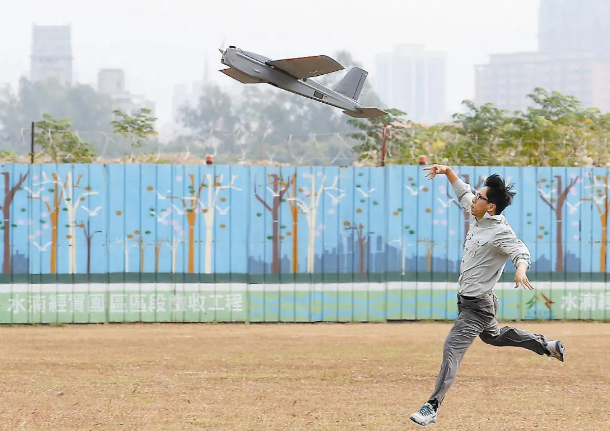 紅雀無人機 空拍、導航樣樣行