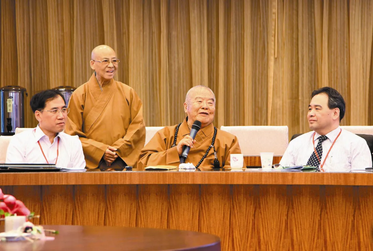 急診醫師救人 如觀音千處感應