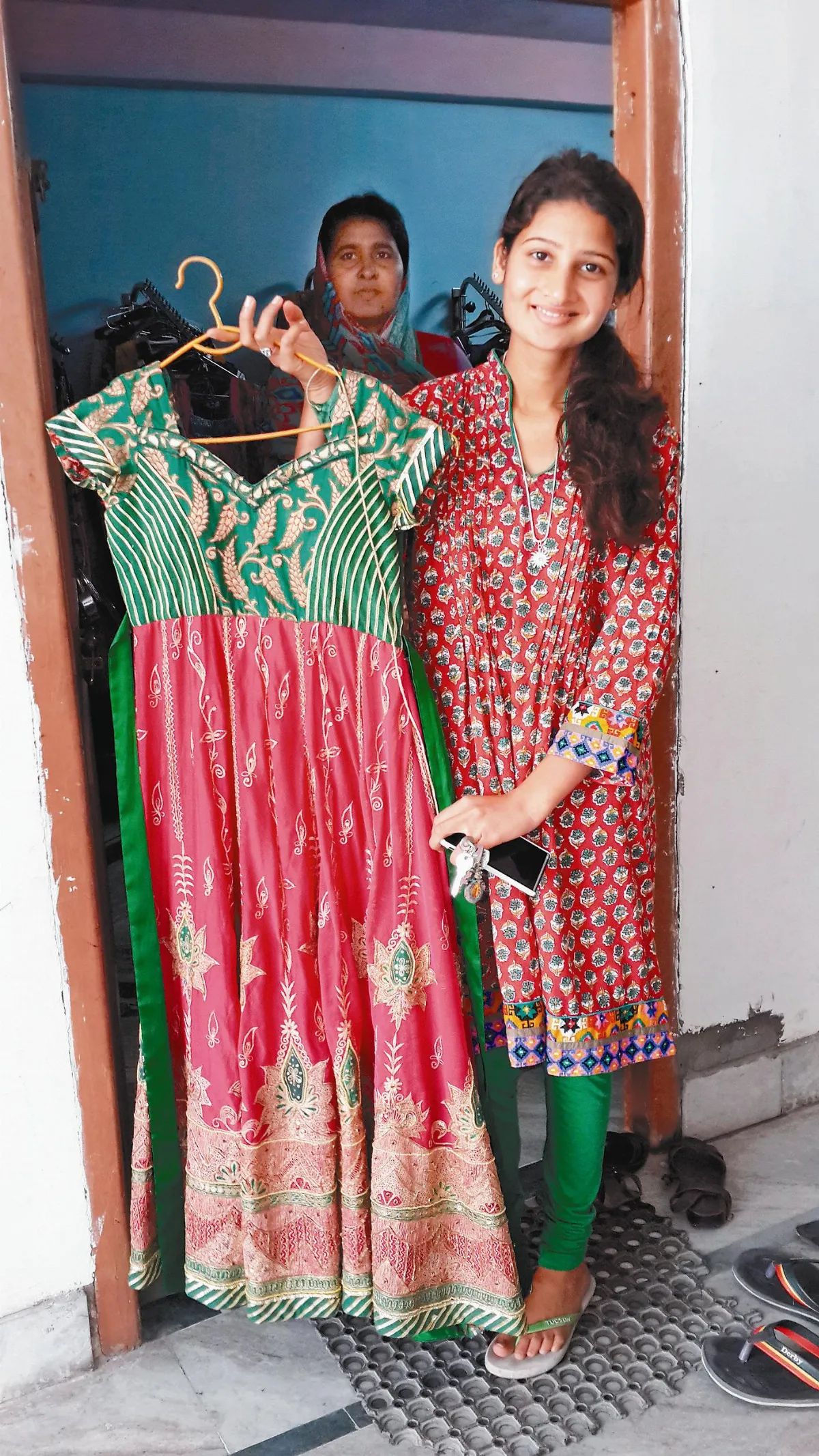 印度圓滿行 一步一徘徊的孔雀家庭