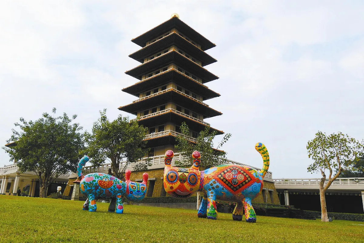 洪易地景展 佛館喜氣羊羊