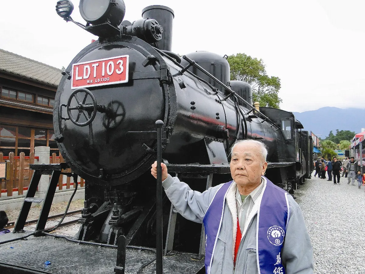 全台唯一 LDT老火車 汽恰汽恰留在花蓮