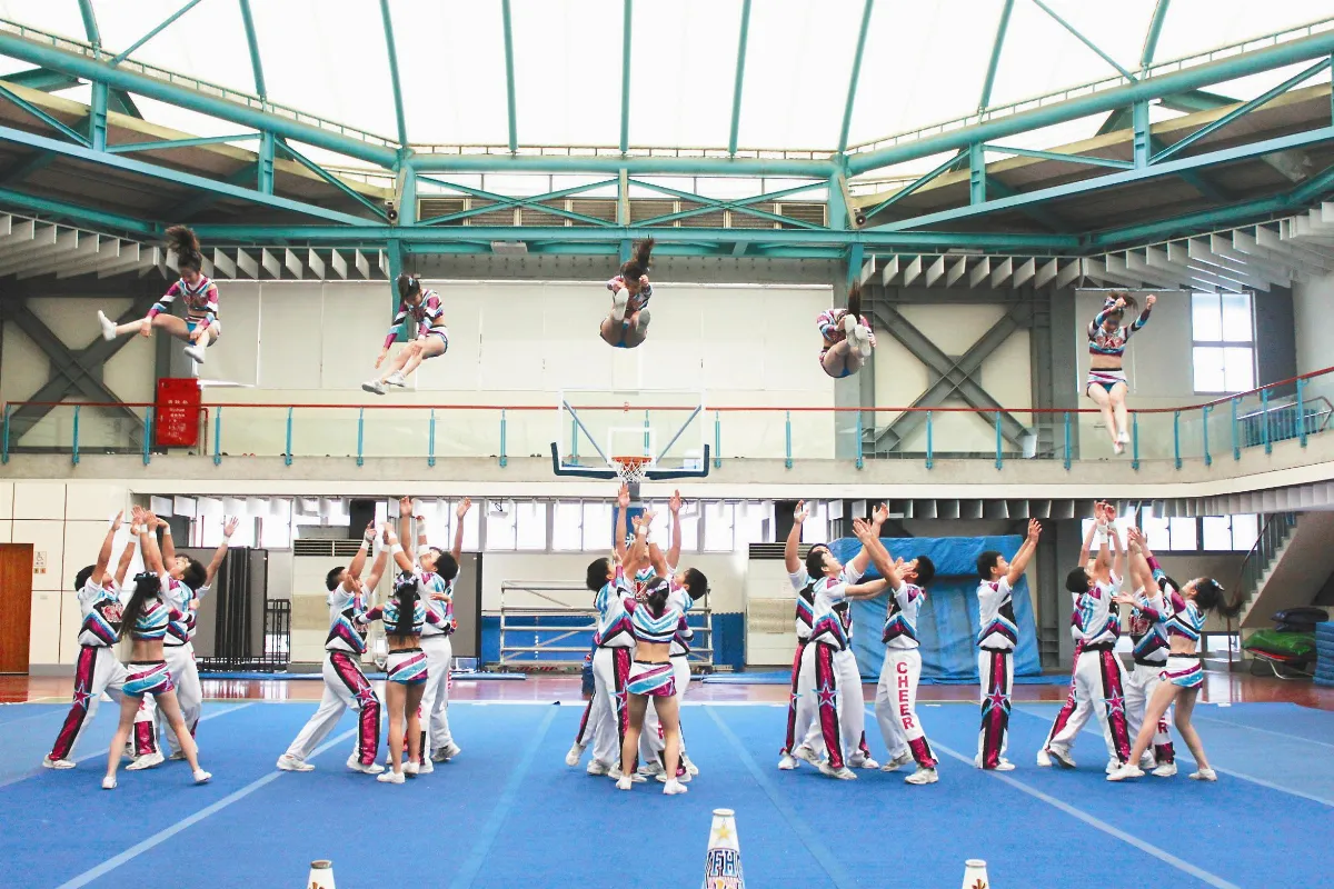 光復中學啦啦隊 稱霸