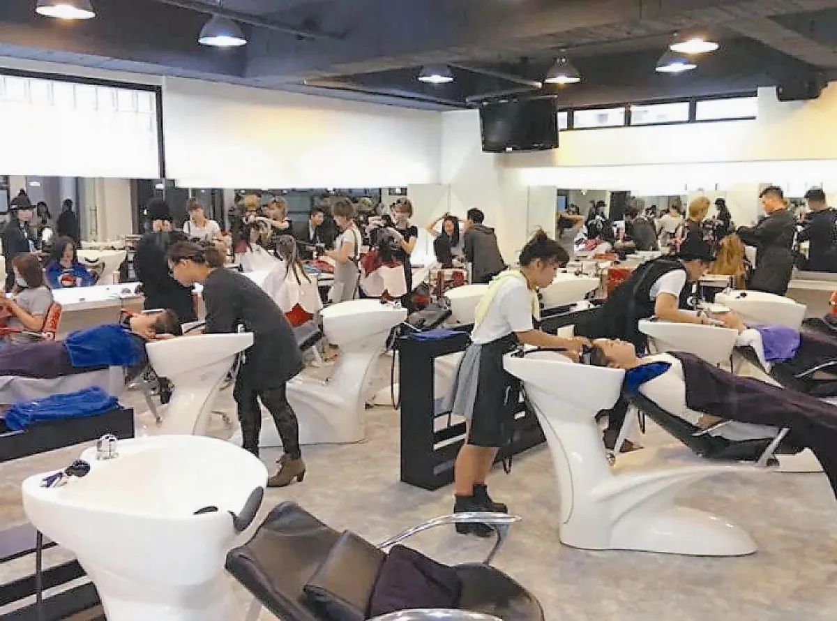 期末考街頭叫賣 業績是成績