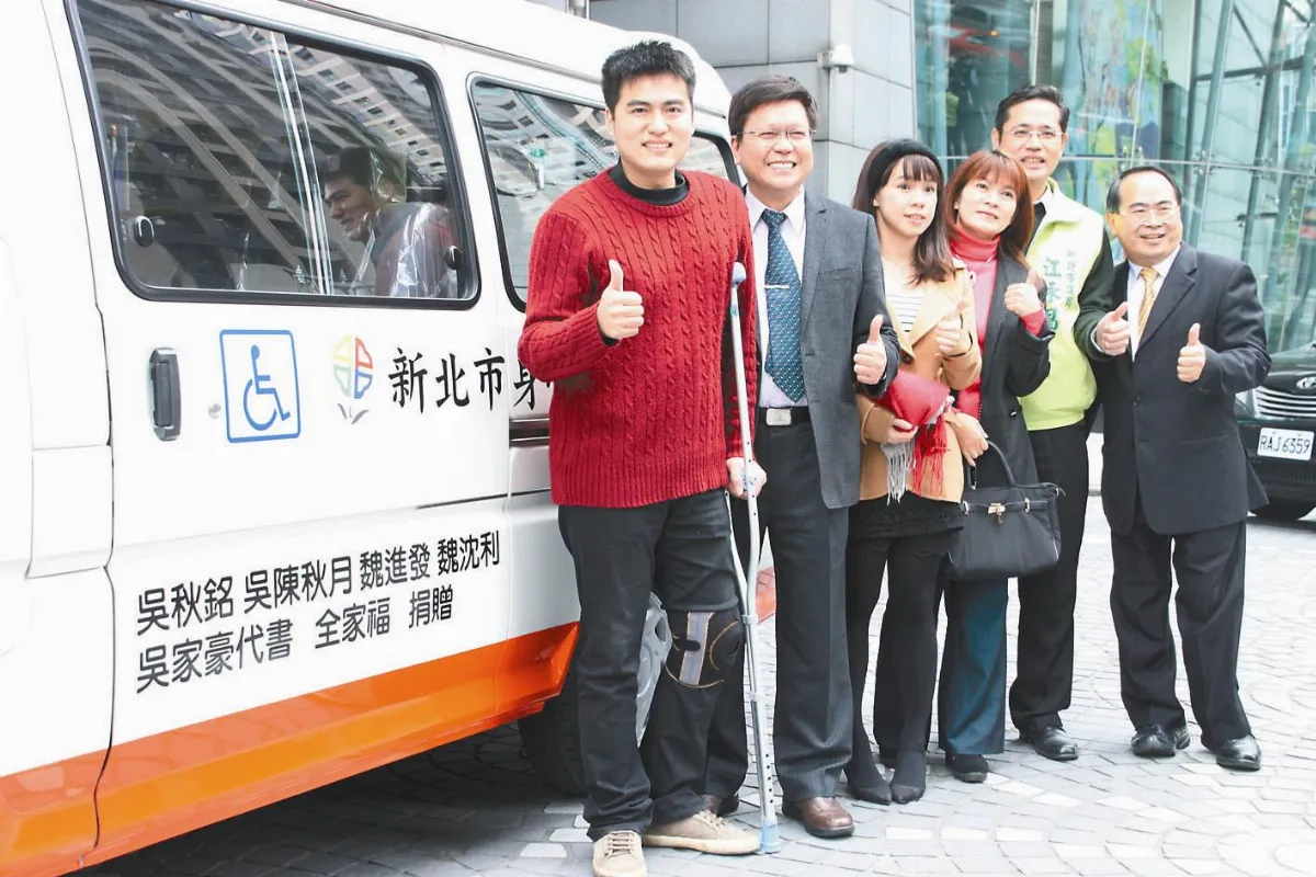 27歲農家子 生日捐復康巴士