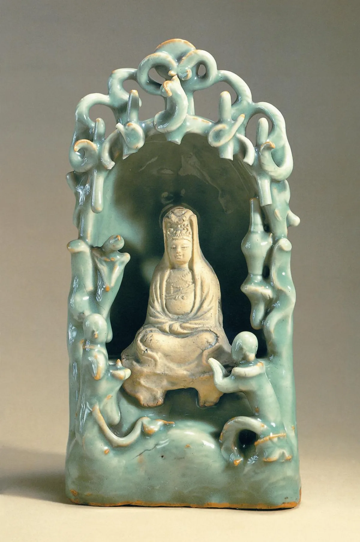 【世界佛教美術圖說大辭典．工藝卷】 瓷觀音菩薩龕像