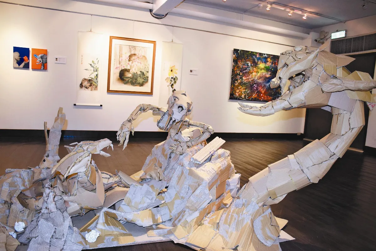 淡水國中畢展 怪獸滿地跑
