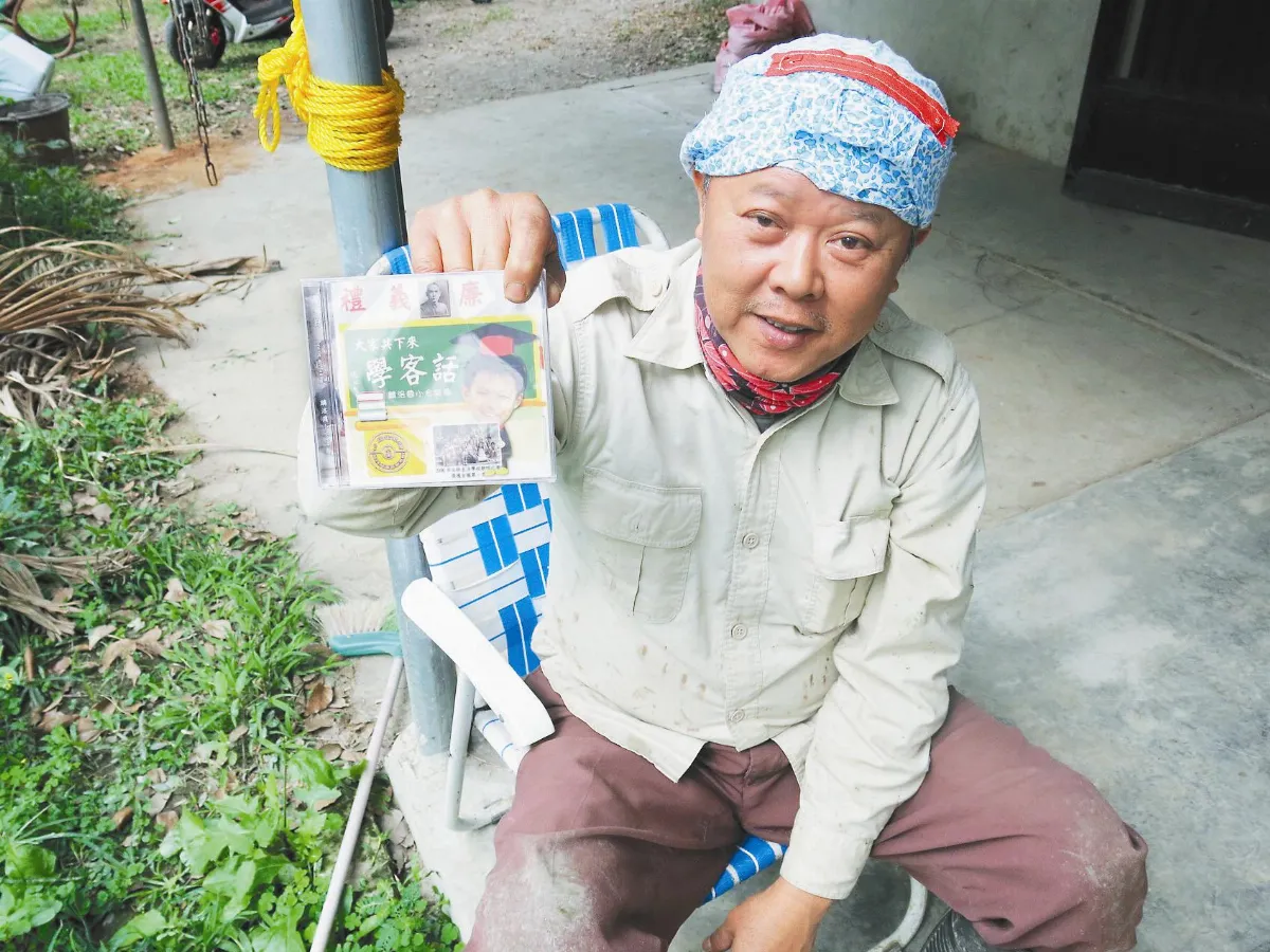 30字小品客家歌 蔡森泰寫上癮