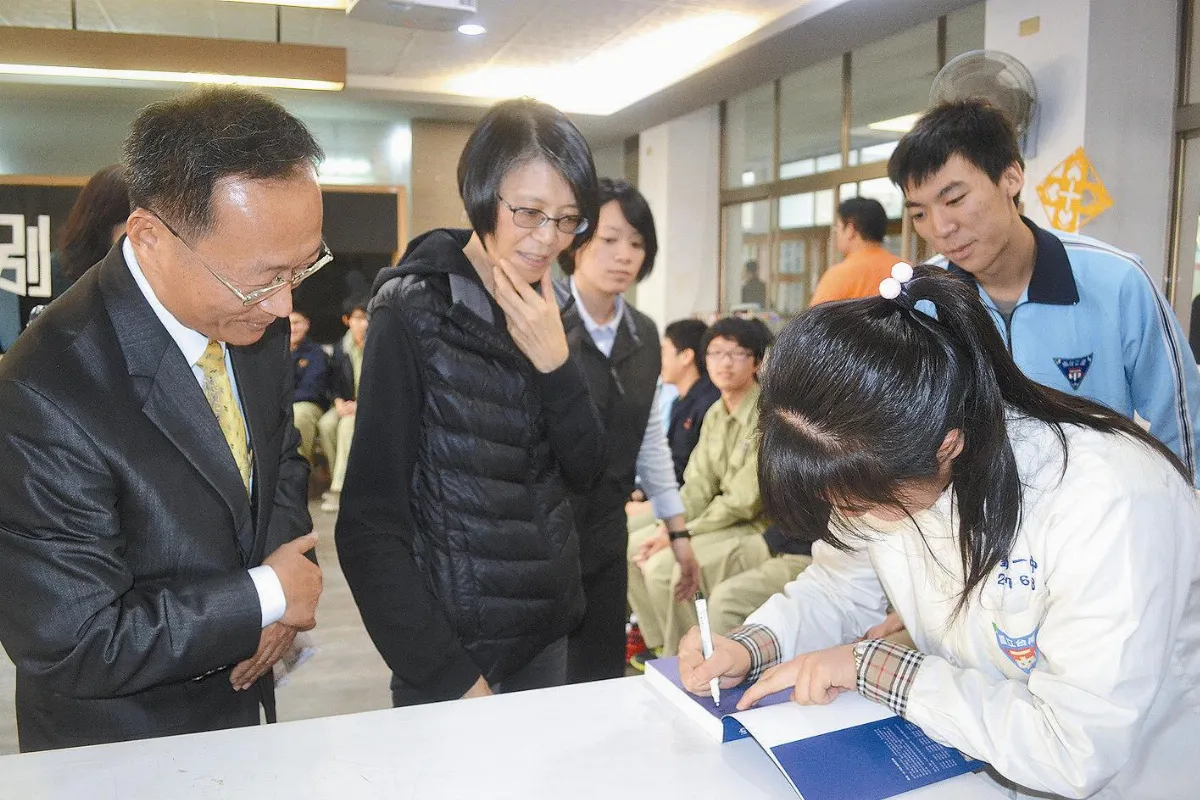 府城文學地圖  周美青成小粉絲