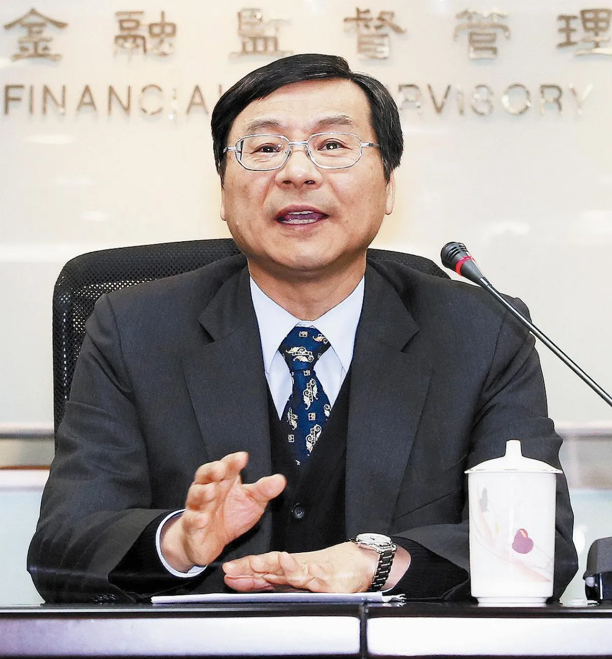 金融5法全過 曾銘宗生日大禮