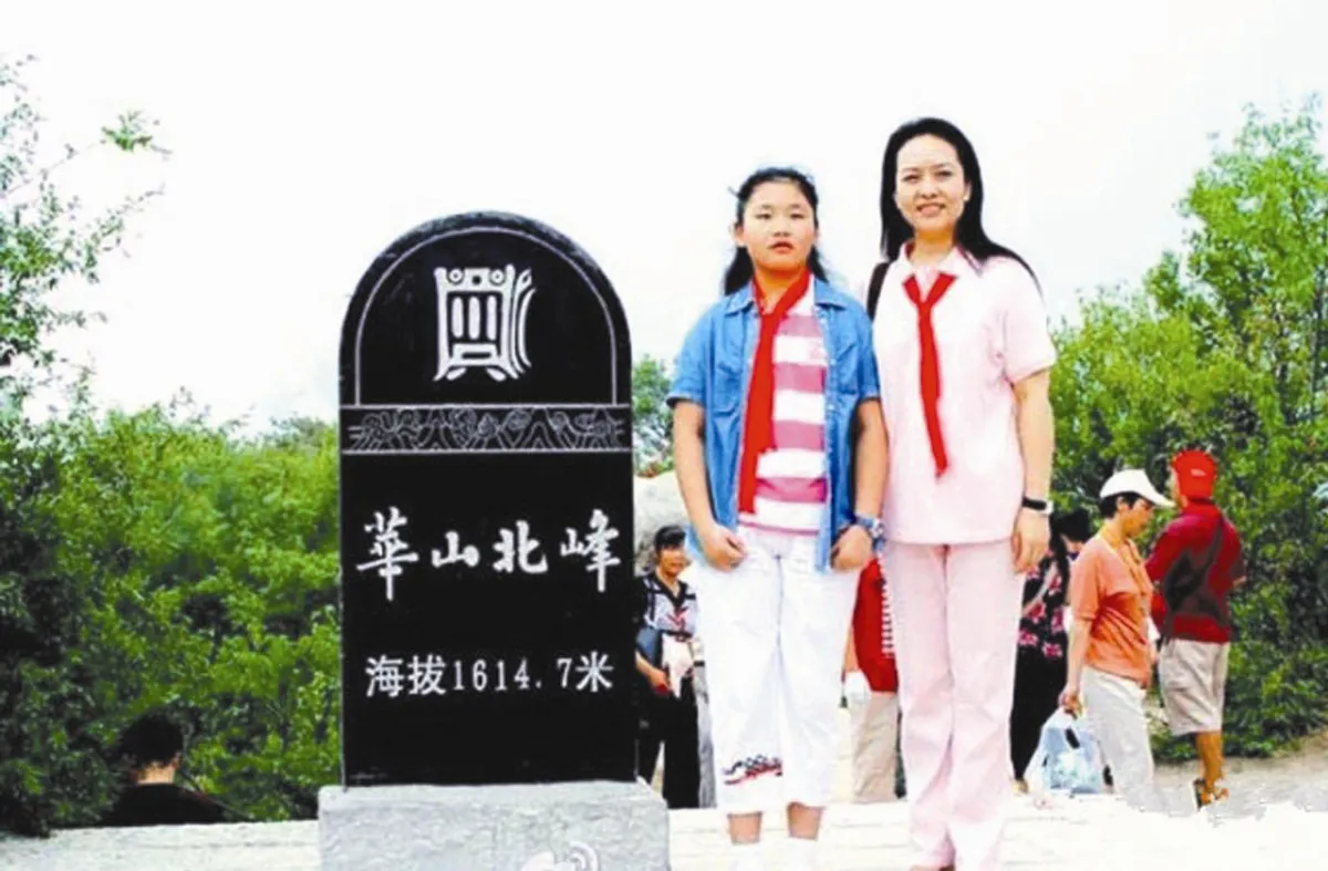 習近平女兒照片曝光 圓臉如父