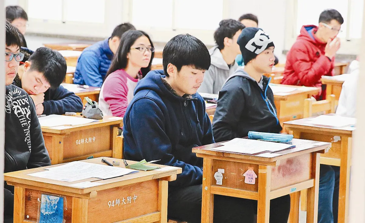 學測、英聽連考 考生：好辛苦！