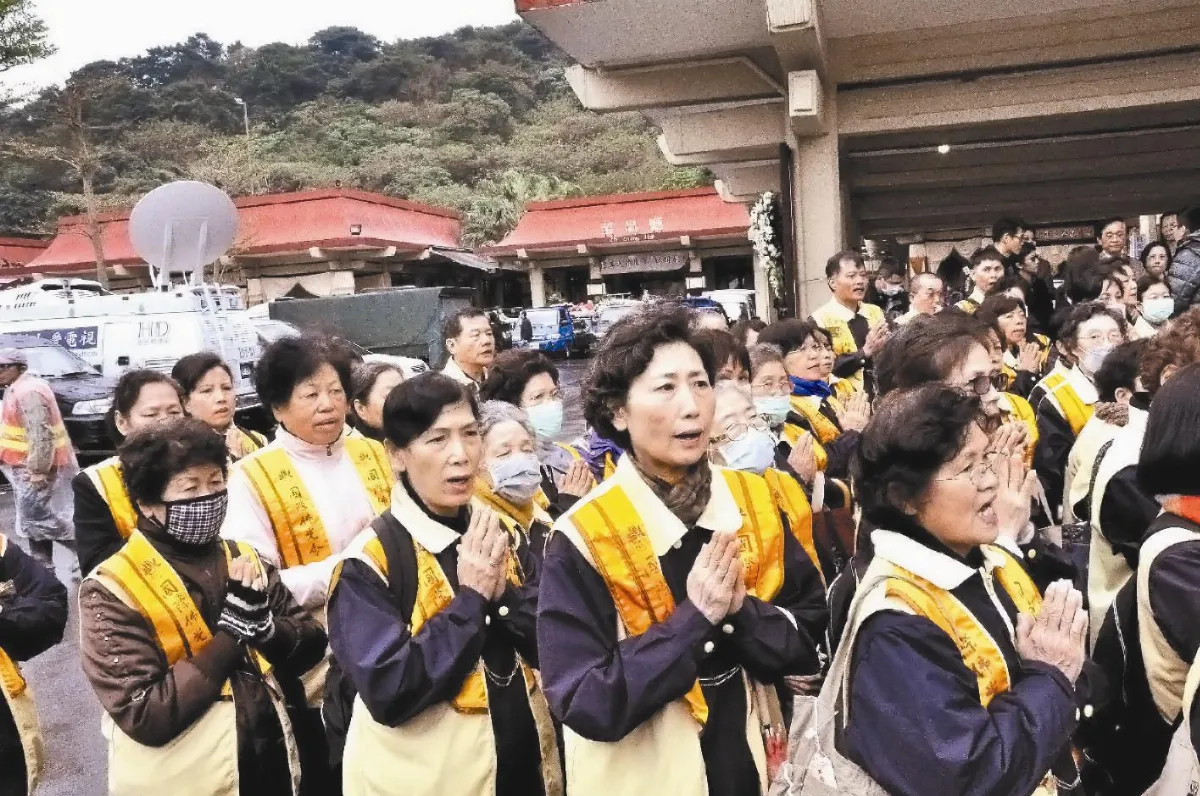 「有需要，我們都在！」 義工天冷送暖  撫慰罹難者家屬