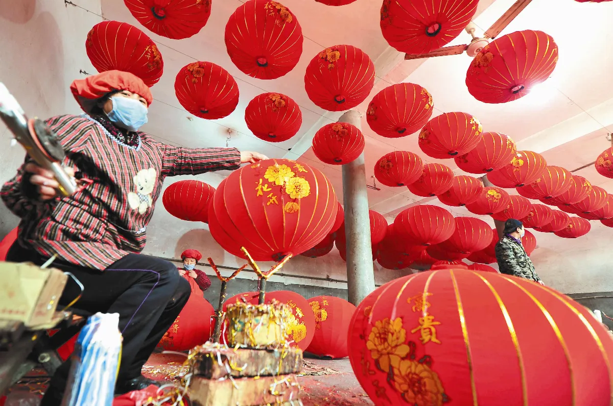 河北宮燈之鄉 過年忙電商