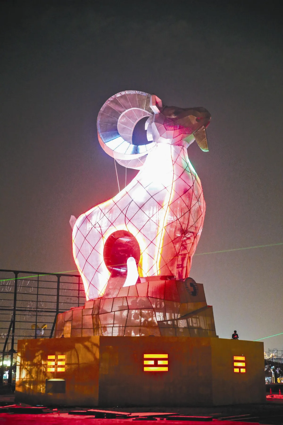 台中 吉羊納百福