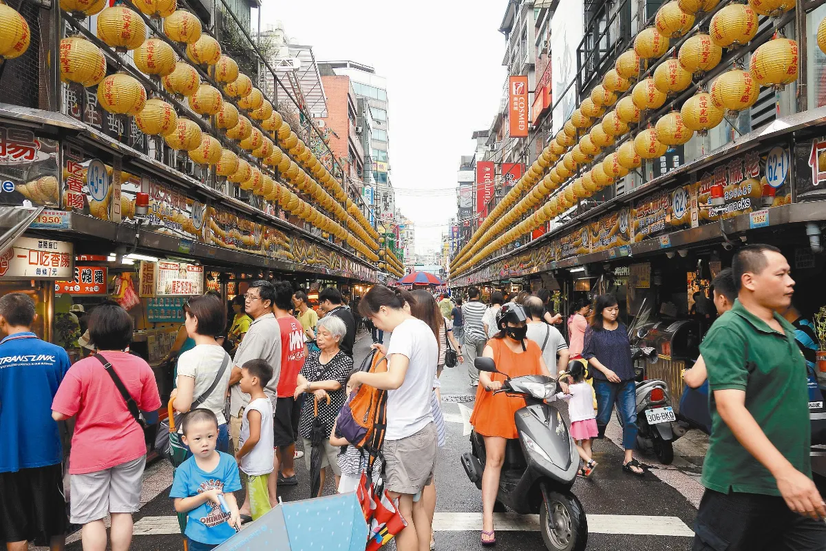 微軟形象廣告 基隆廟口取景