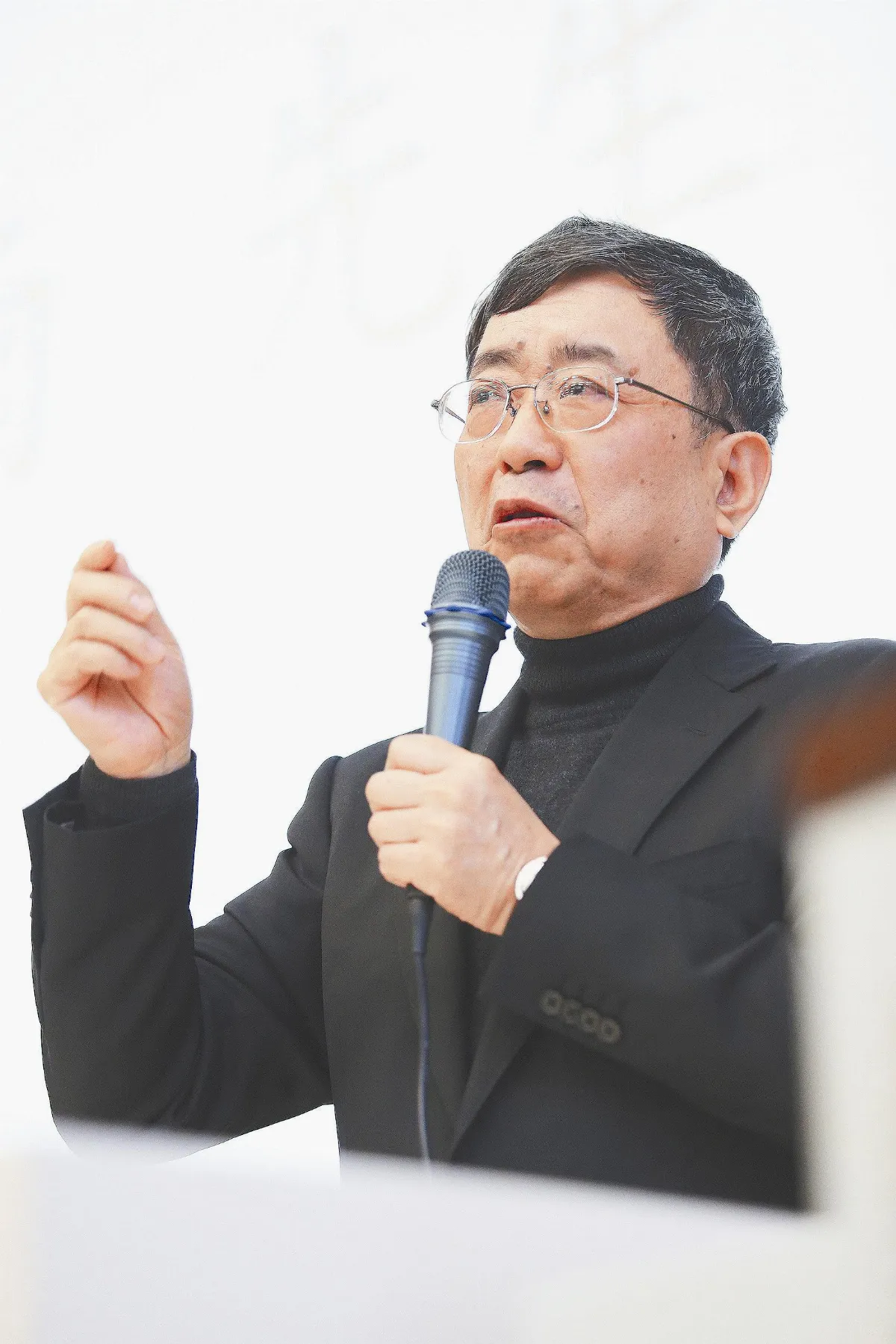 余秋雨談崑曲美 一痴迷就200年