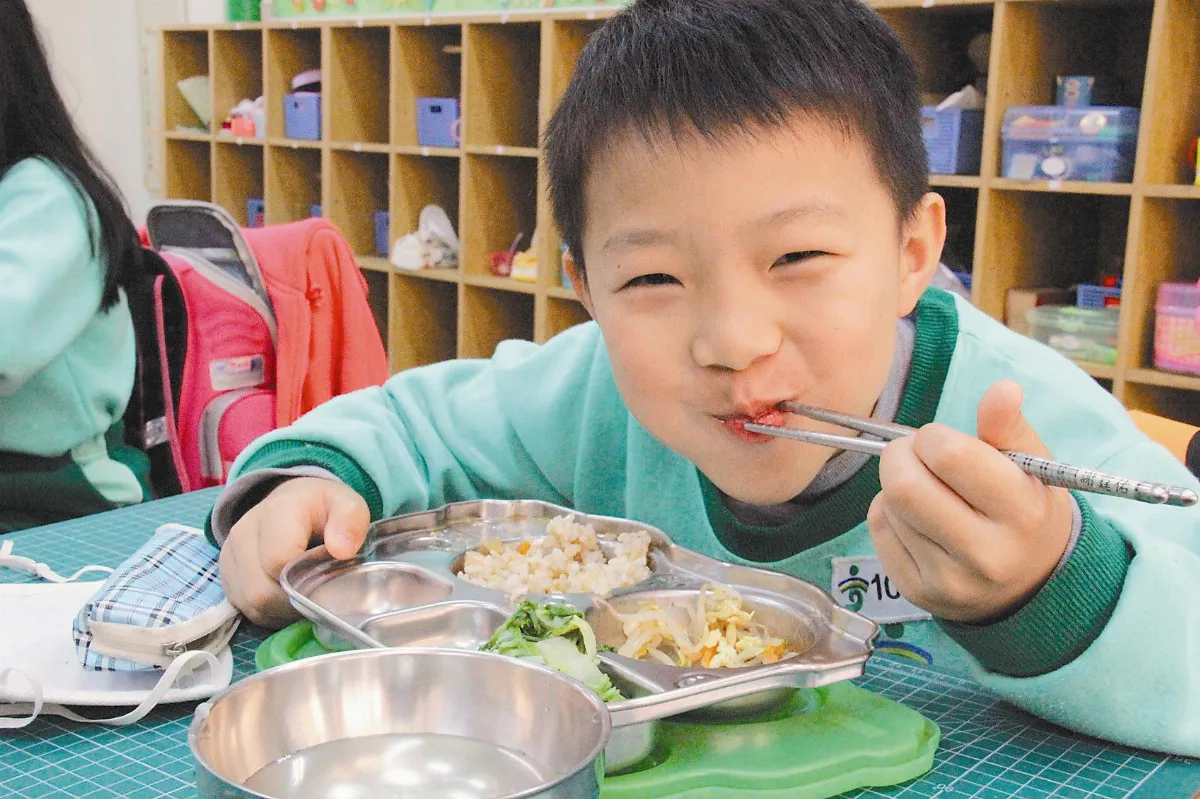 9月起提高在地食材率 中市公校午餐 每人每餐補助5元