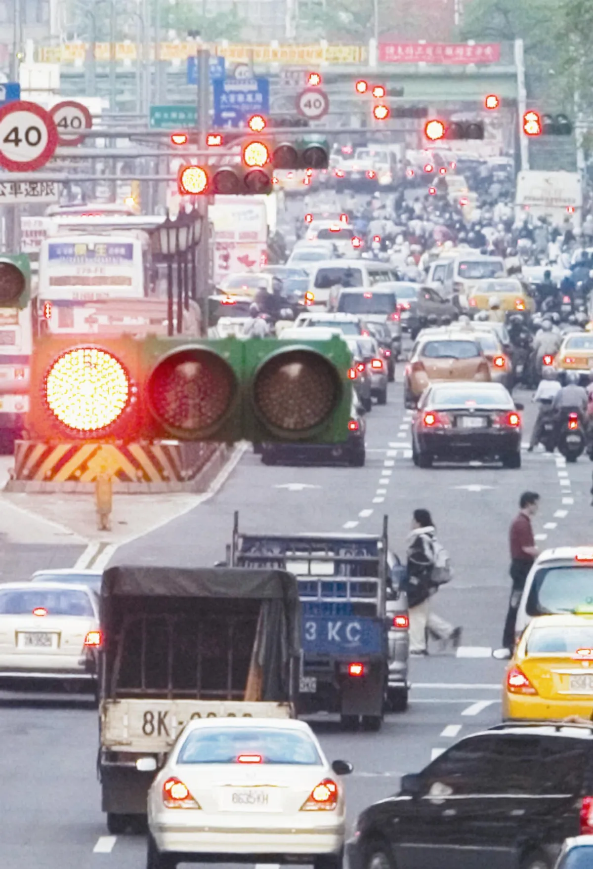 空汙傷心 走路比搭捷運高8倍