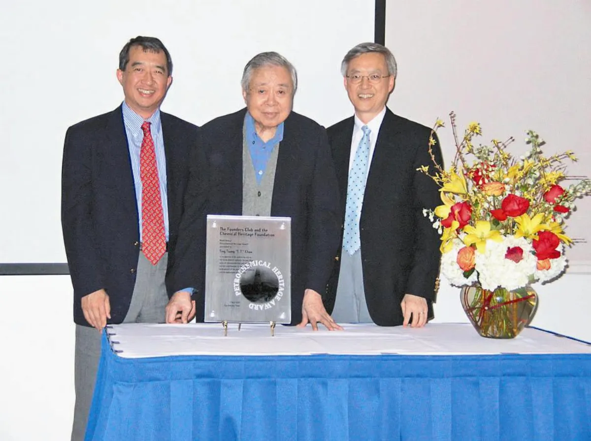 【名在一方】    我所認識的趙廷箴老闆