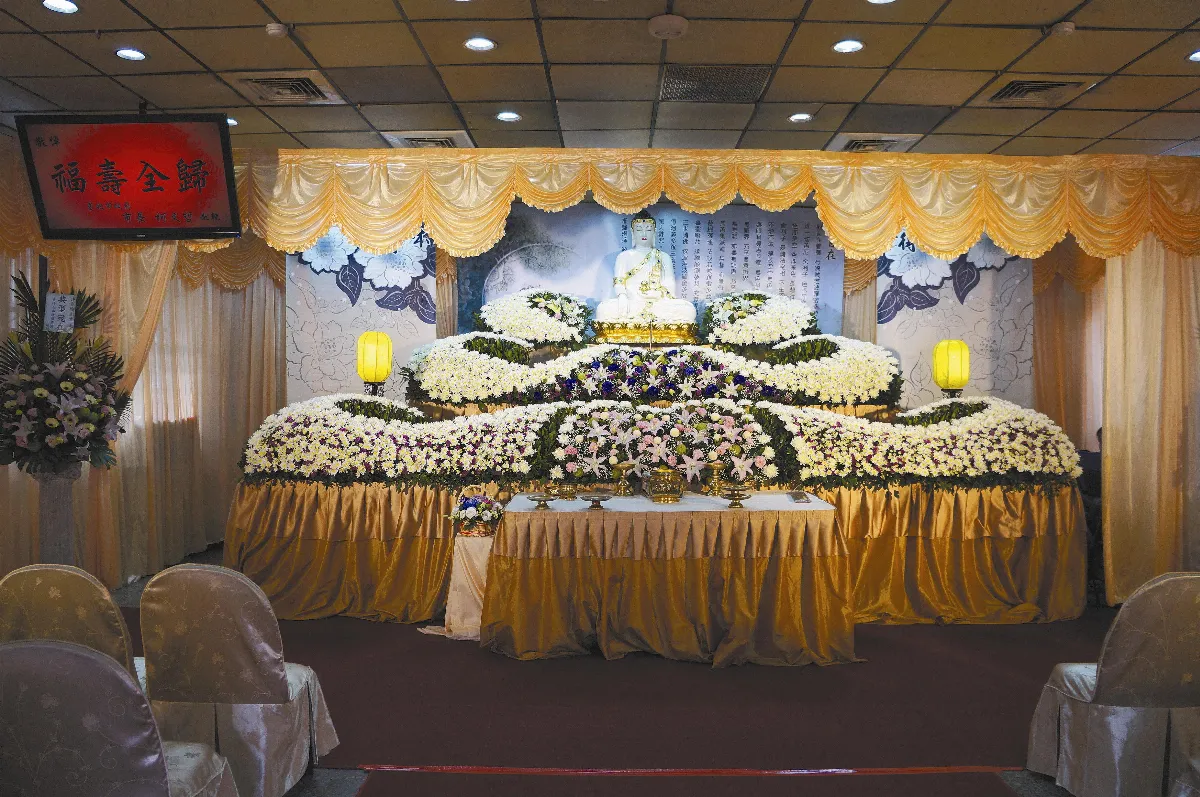 畫家寫20輓聯憶父 遭二殯強拆