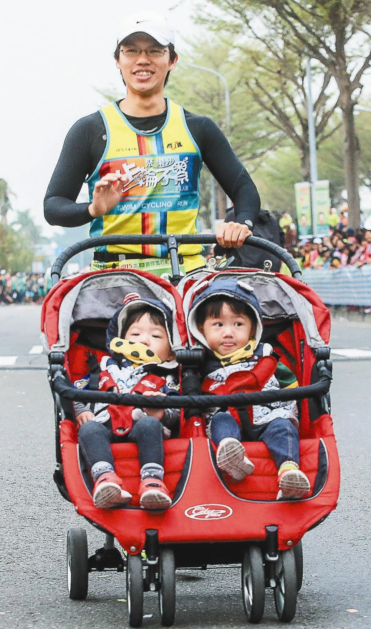 高雄馬拉松肯亞選手雙破紀錄