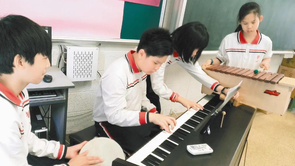 靜心中小學 推藝術教育 國文結合攝影 學生反思生活
