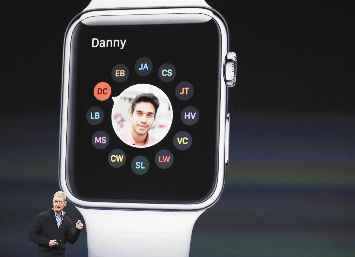 Apple Watch拚腕力 庫克：戴健身教練