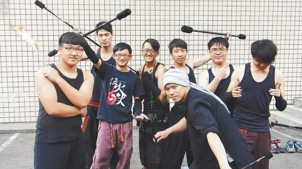 虎科大學生玩火 舞出火花人生