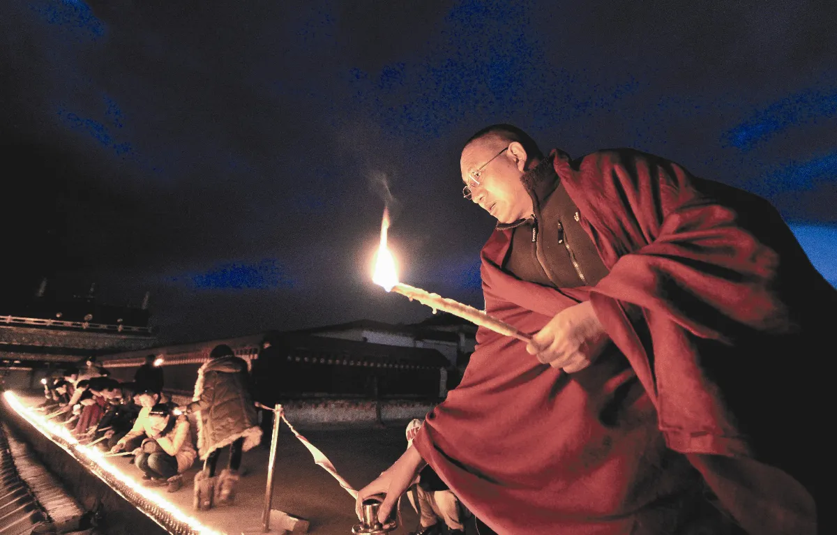 西藏變與不變1 藏香堅持手工製