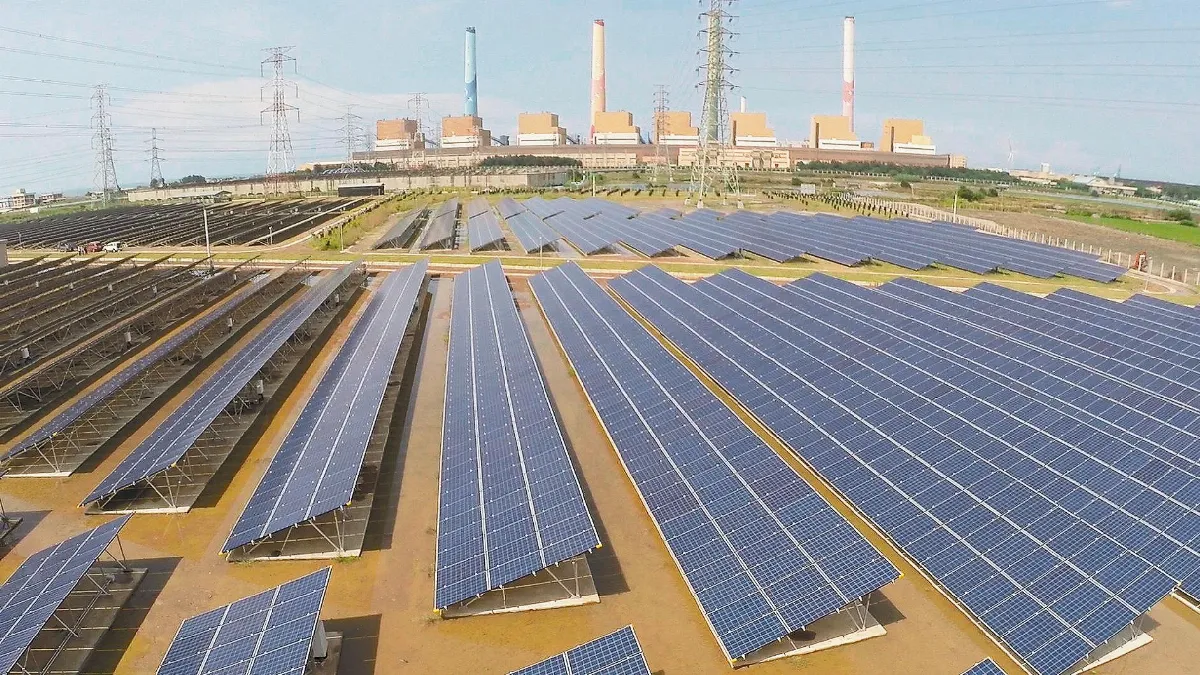 台中 公有建築太陽能 2年180棟