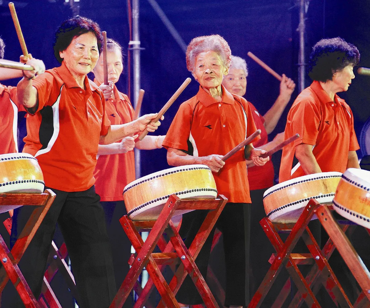 為高齡化找出路 迎向樂活人生