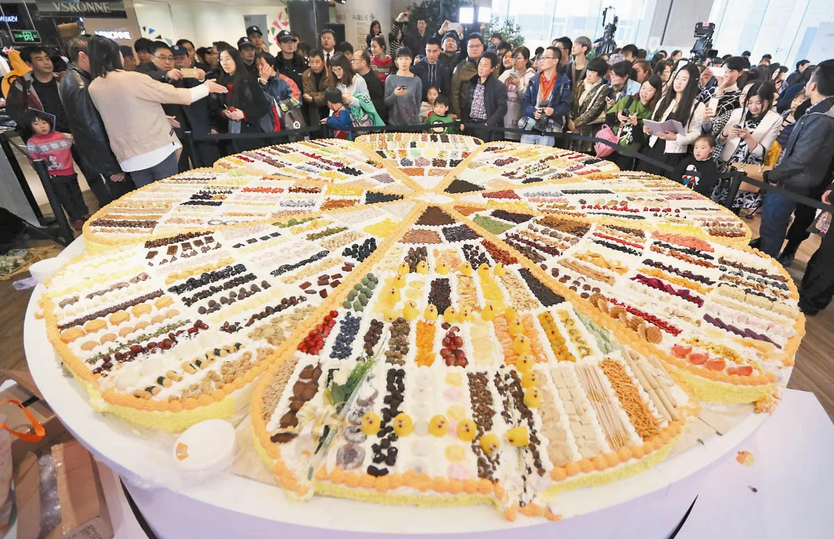 329種 世界最有料蛋糕