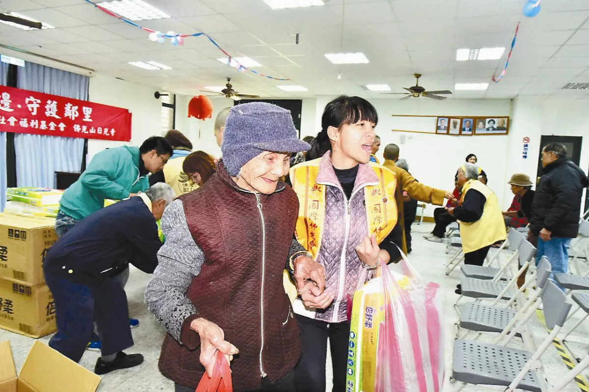 寒冬送暖 體貼福田戶的需要