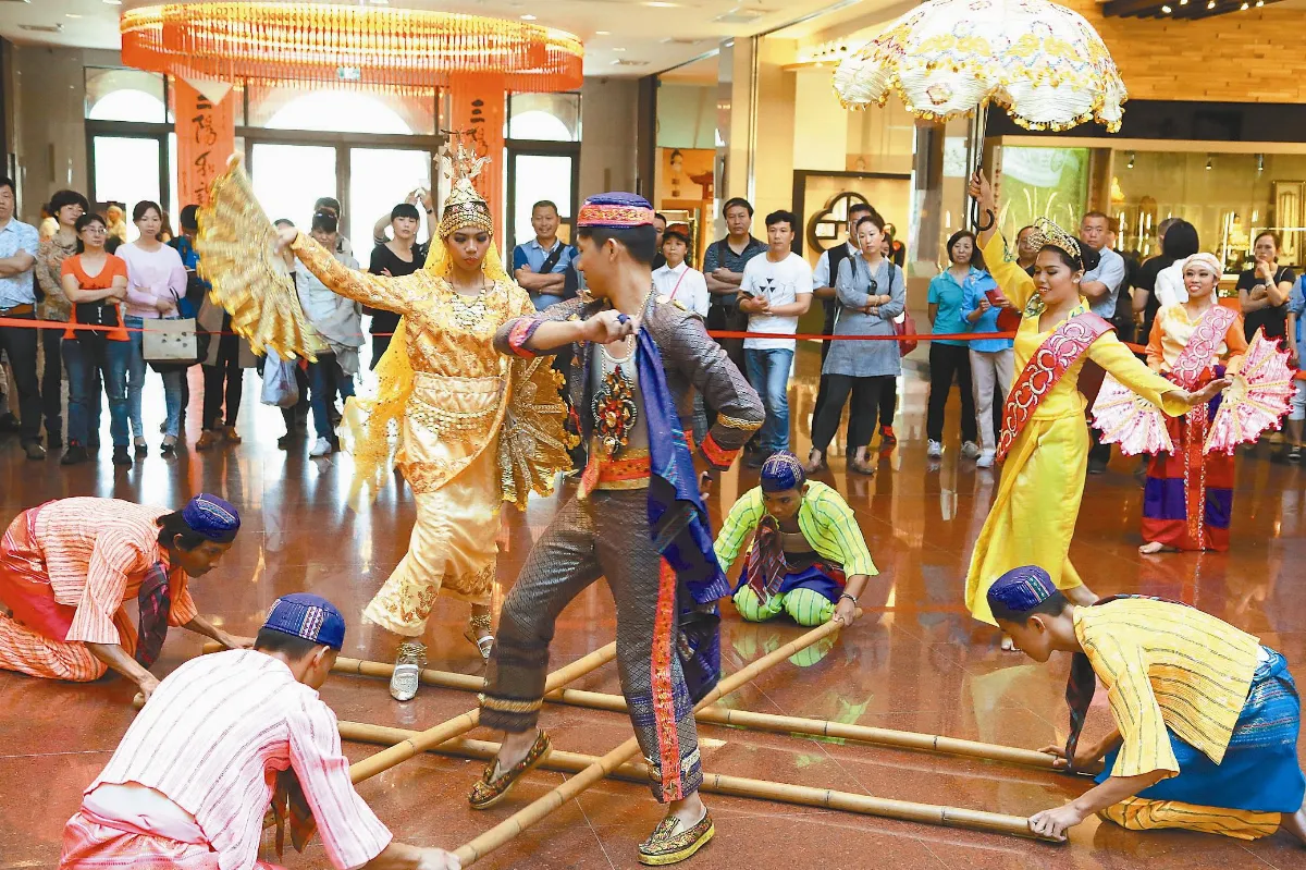 光明藝起來 菲傳統舞樂在佛館